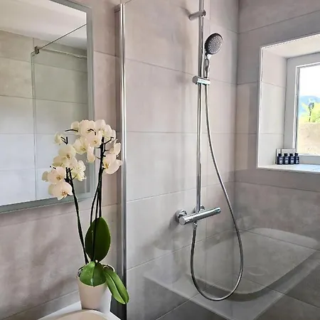 Charming Bella Hideout - Adults Only Jesenice